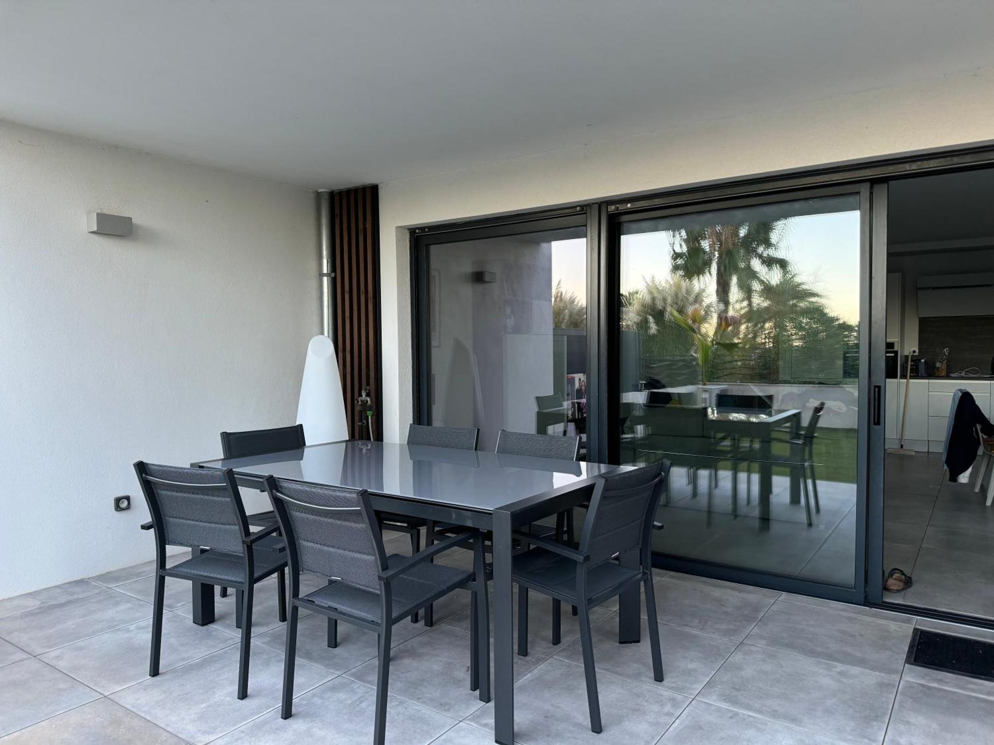 T3 Neuf Avec Terrasse Et Jardin Face A La Mer Бандол Екстериор снимка
