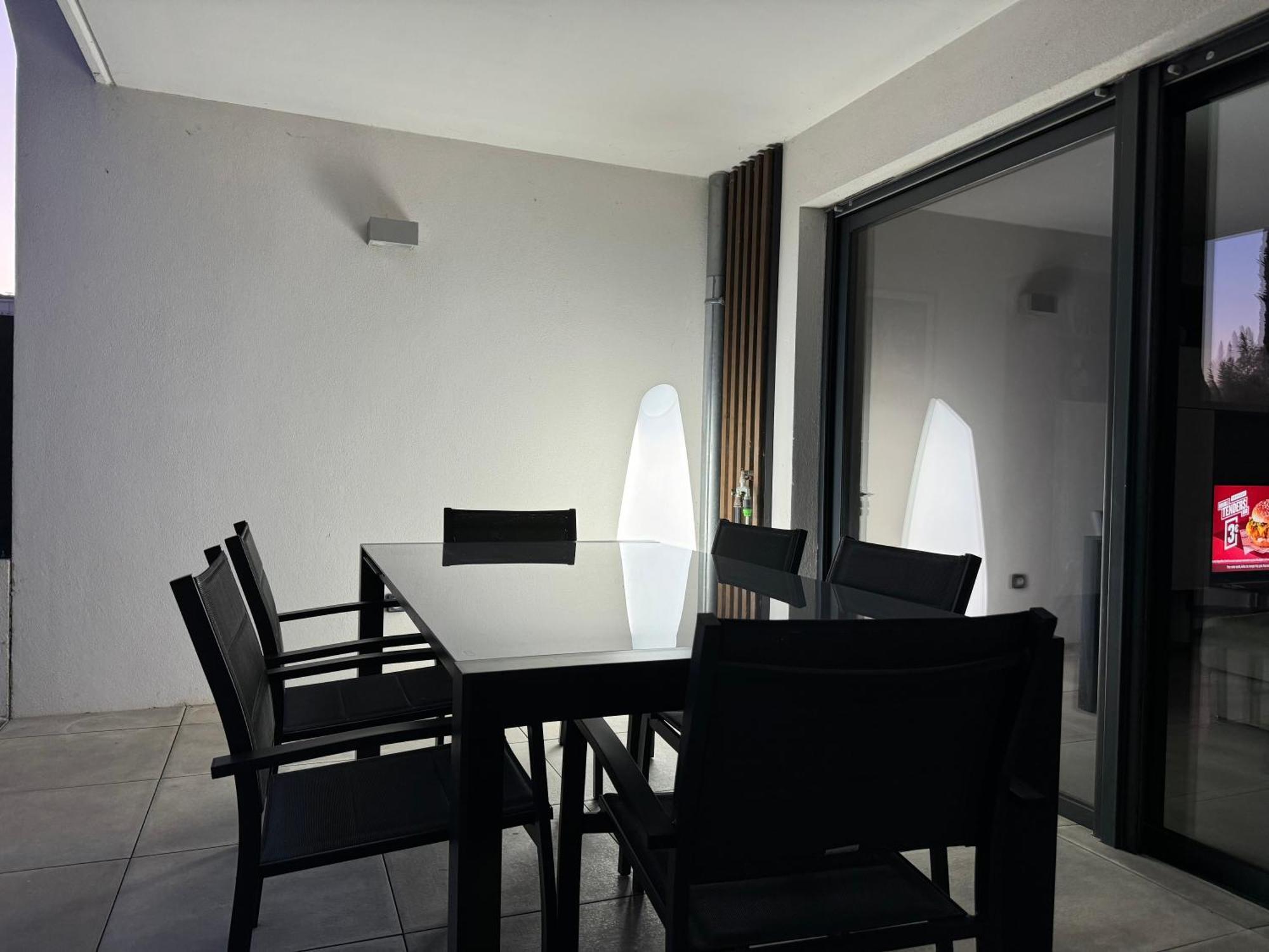 T3 Neuf Avec Terrasse Et Jardin Face A La Mer Бандол Екстериор снимка